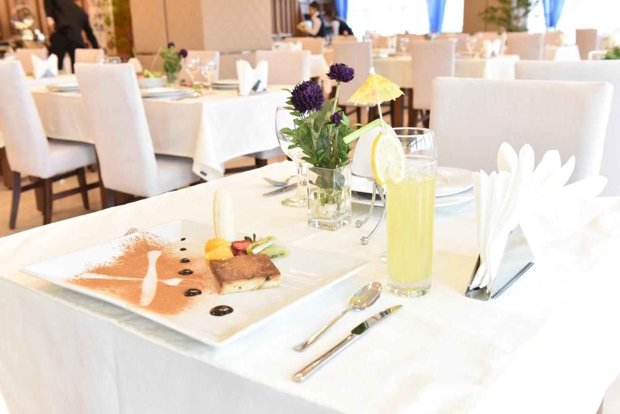 Ozgobek Ronesans Hotel De Luxe 우샤크 외부 사진