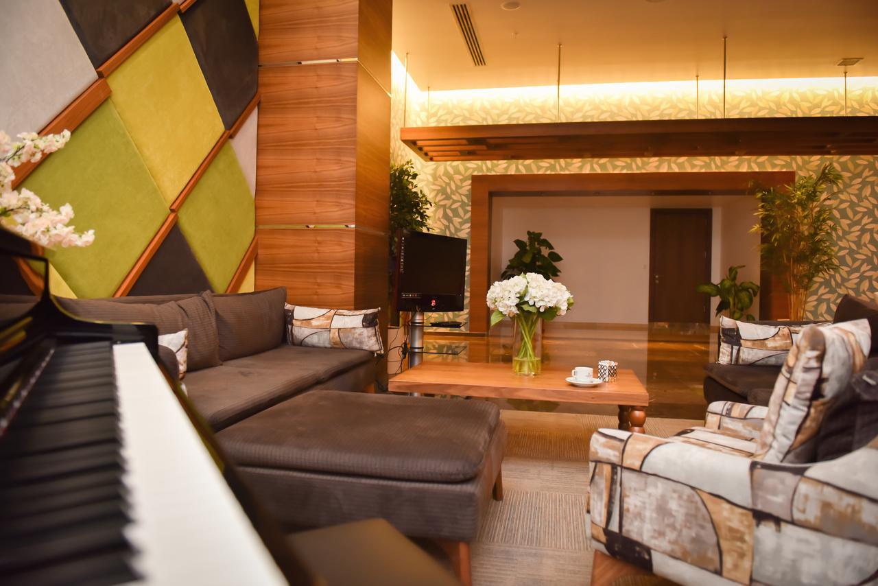 Ozgobek Ronesans Hotel De Luxe 우샤크 외부 사진