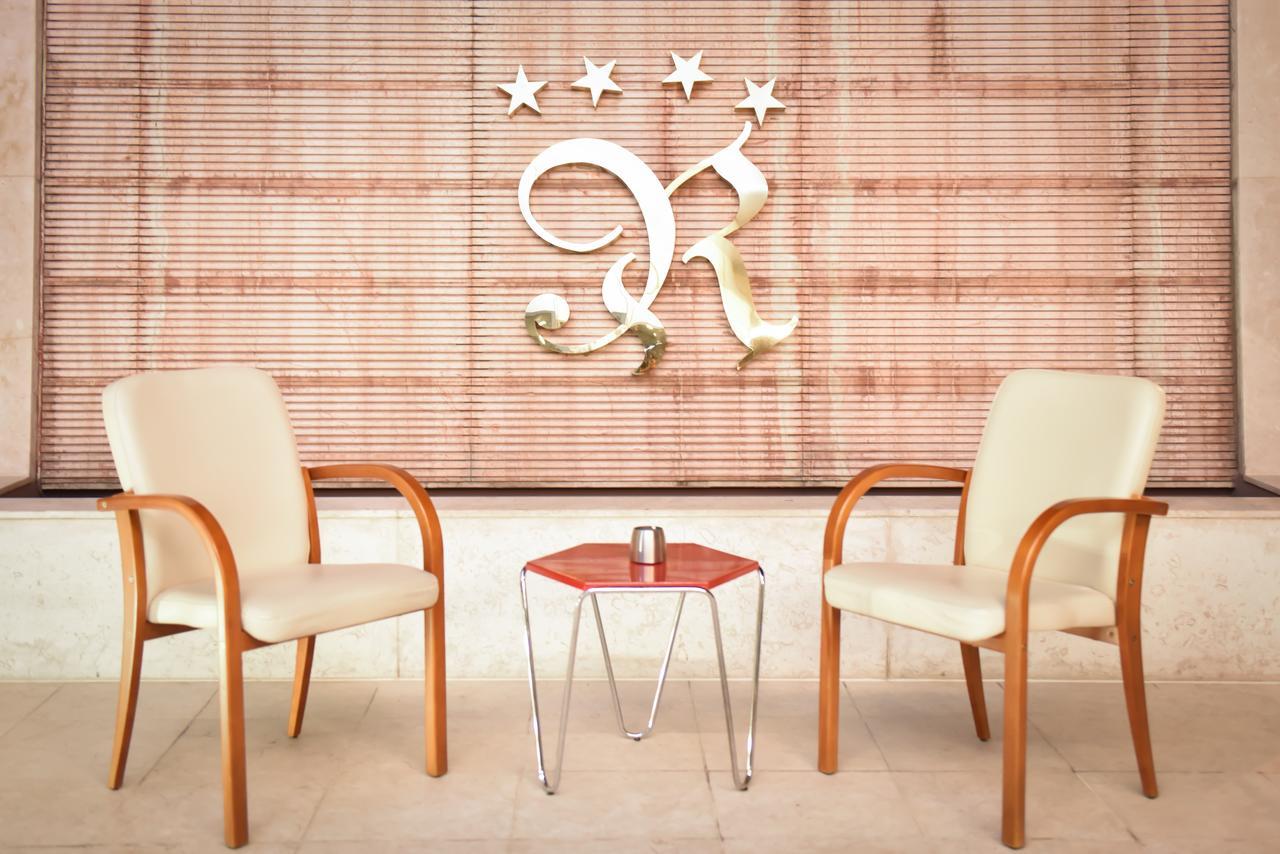 Ozgobek Ronesans Hotel De Luxe 우샤크 외부 사진