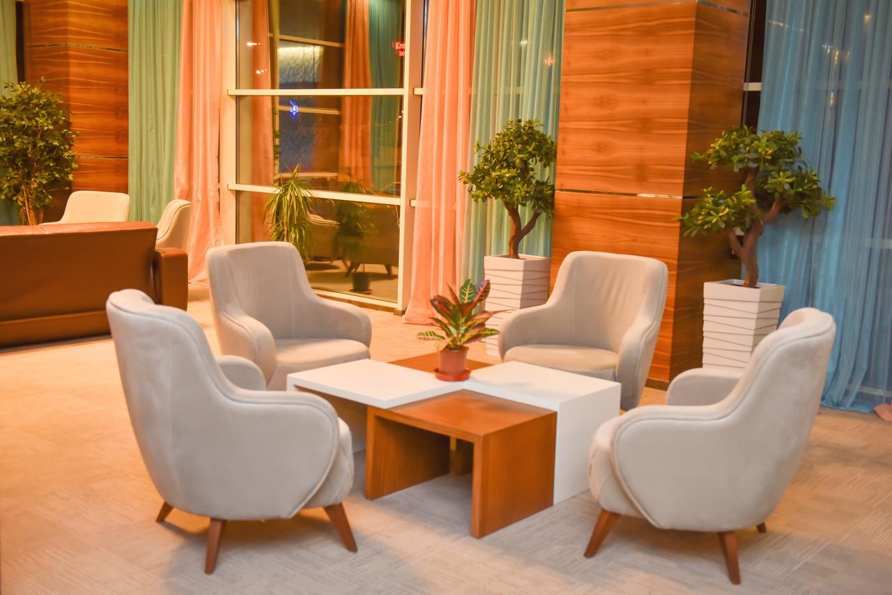 Ozgobek Ronesans Hotel De Luxe 우샤크 외부 사진