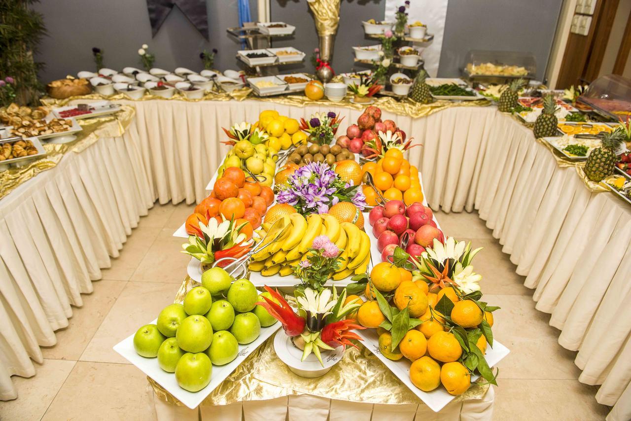Ozgobek Ronesans Hotel De Luxe 우샤크 외부 사진